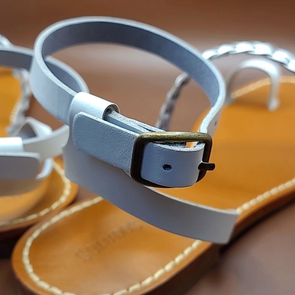 Soludos Madrid White Toe Ring Ankle Strap Sandals - Picture 8 of 12